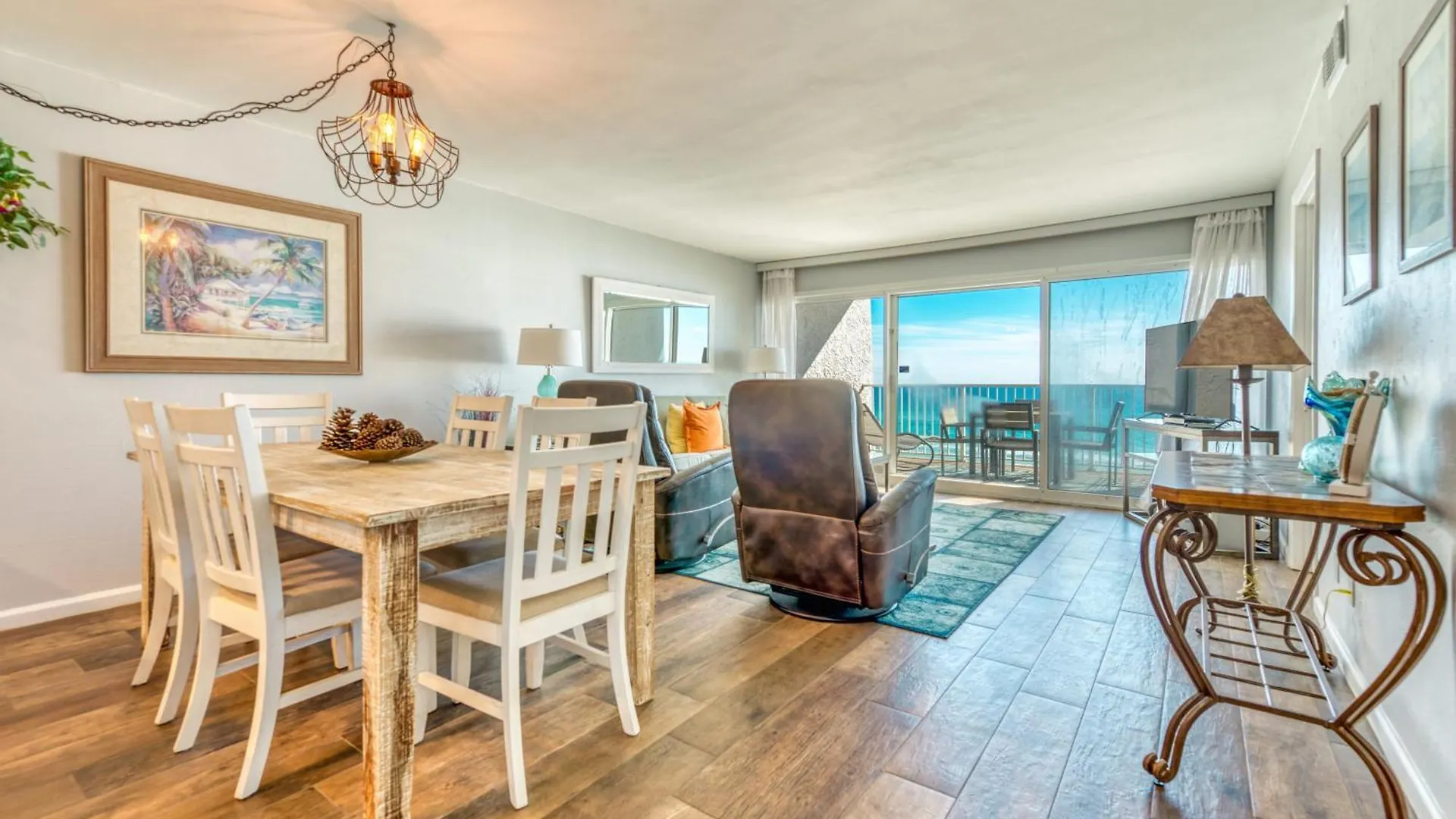 Beach House Condominiums C303 - Beachfront With Pool, Wifi, & Beach Service Destin United States